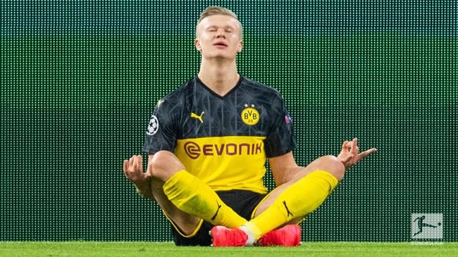 韩国杯半场：李洞俊补时收空门大礼建功，光州暂0-1全北