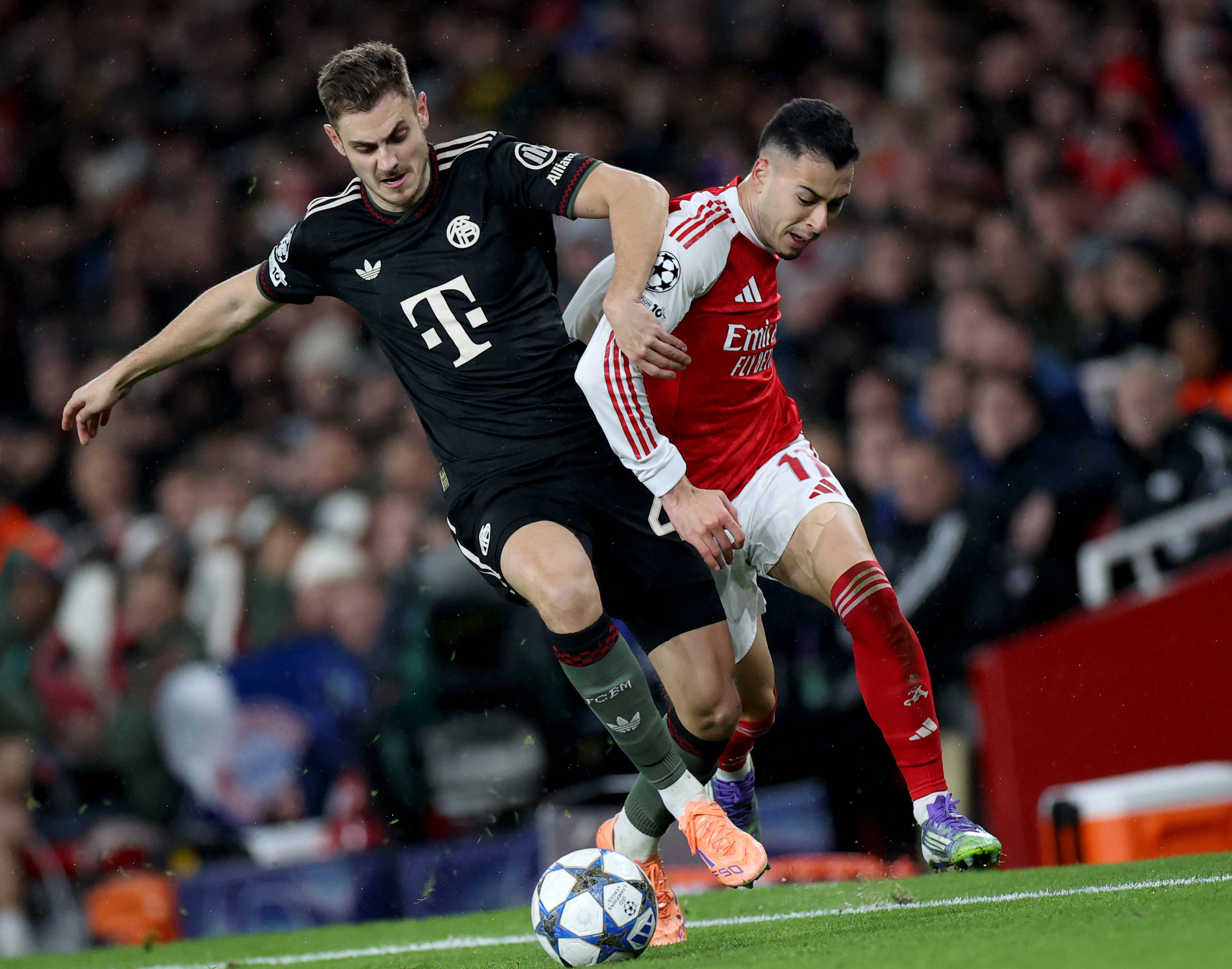 足球足球天才少年迎来国家队首秀，全场最佳