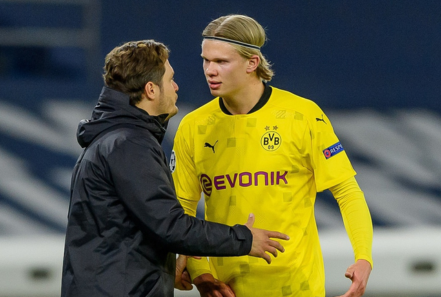 足坛年终大战淘汰赛实时赛况：安东尼微弱优势领先贝林厄姆（年终足坛淘汰赛即时战况：安东尼小幅领先贝林厄姆）