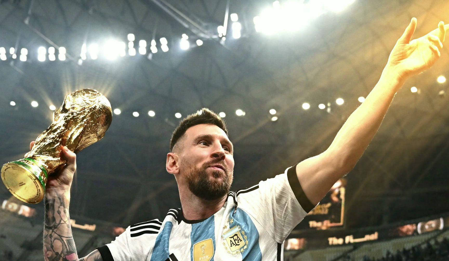 米体：劳塔罗近6个月奔波10.4万公里参加比赛，能绕地球三圈