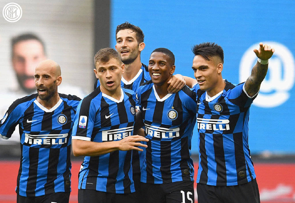 袁心玥因伤退出全运会，重回故乡并引发关注，其拦网和进攻能力被认可，但伤病困扰，中国女排需她保障进攻。