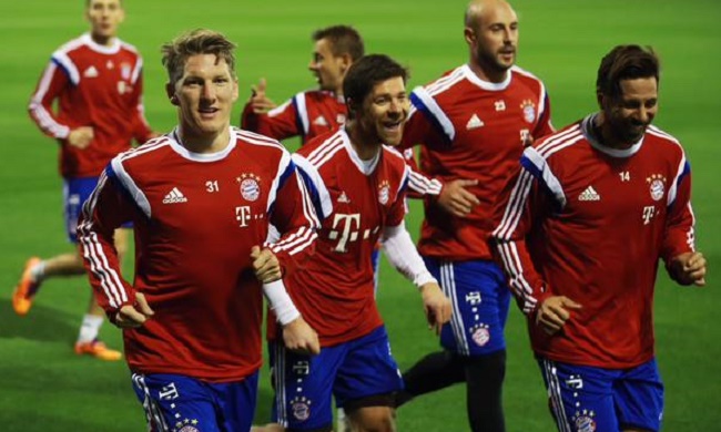 孙悦退役后与妻女定居美国，曾是NBA新星，早年受篮球启蒙，父母支持其篮球之路。