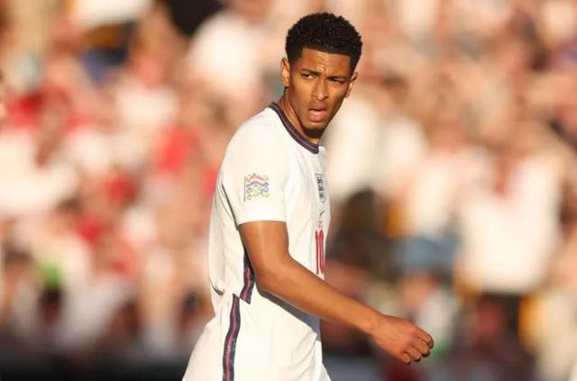 鹈鹕官方：锡安背靠背对阵老鹰将轮休