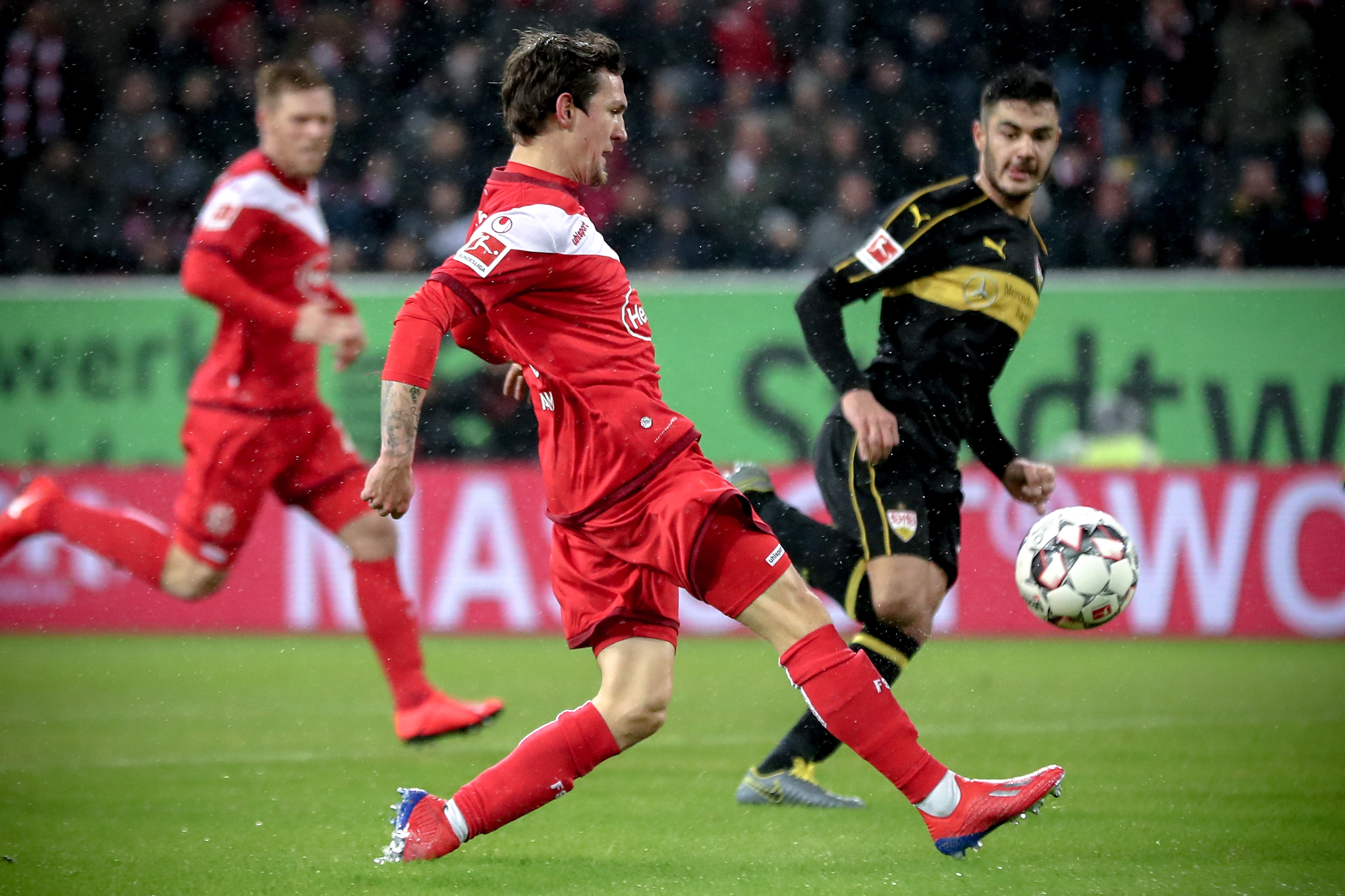 罗马诺：萨拉赫缺席欧冠为斯洛特和管理层共同决定（罗马诺：萨拉赫无缘欧冠，决定由斯洛特与管理层共同作出）