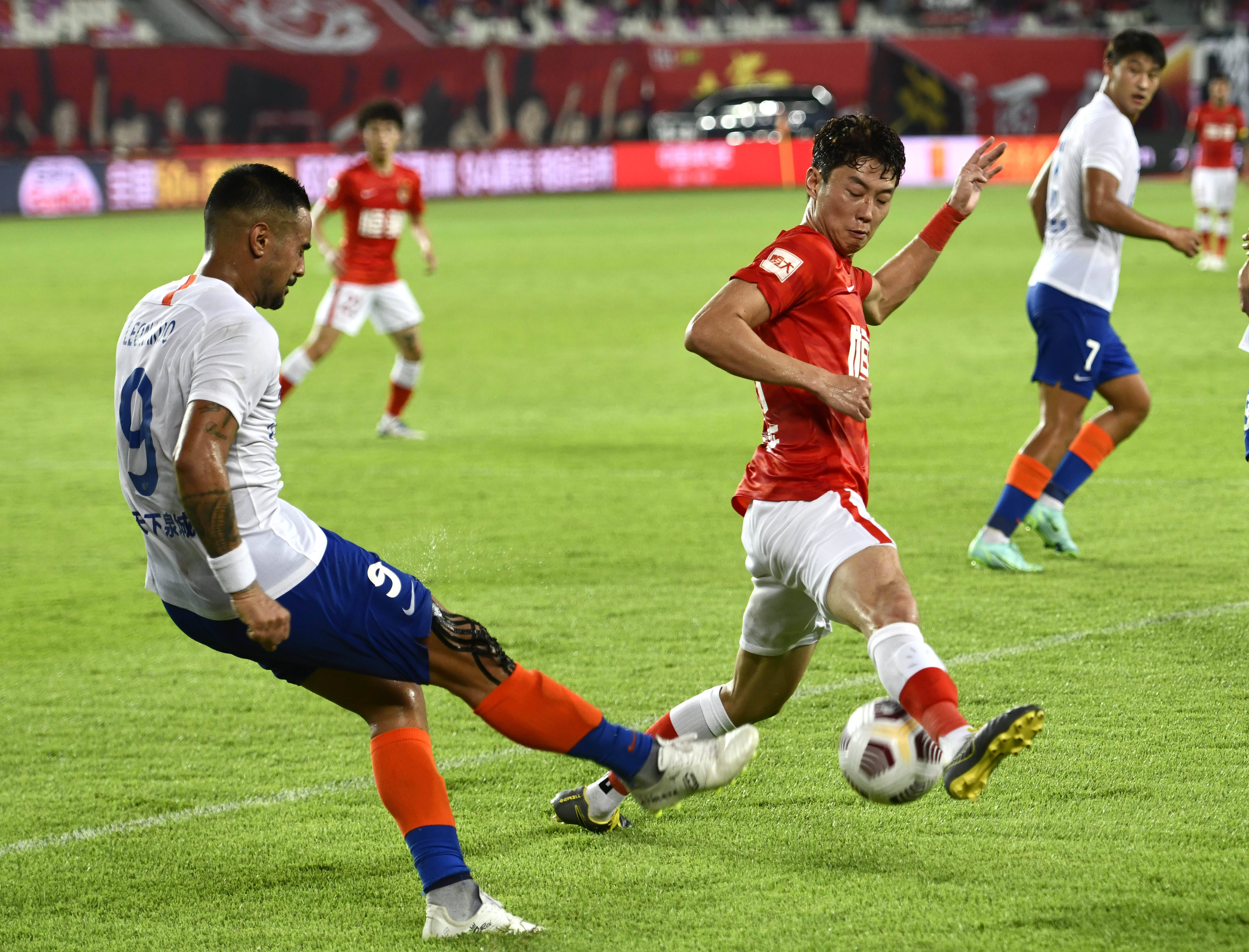 马卡：西甲联盟将于本周五宣布27-28至31-32赛季的转播权归属（马卡报：西甲联盟将于周五公布27-28至31-32赛季转播权归属结果）